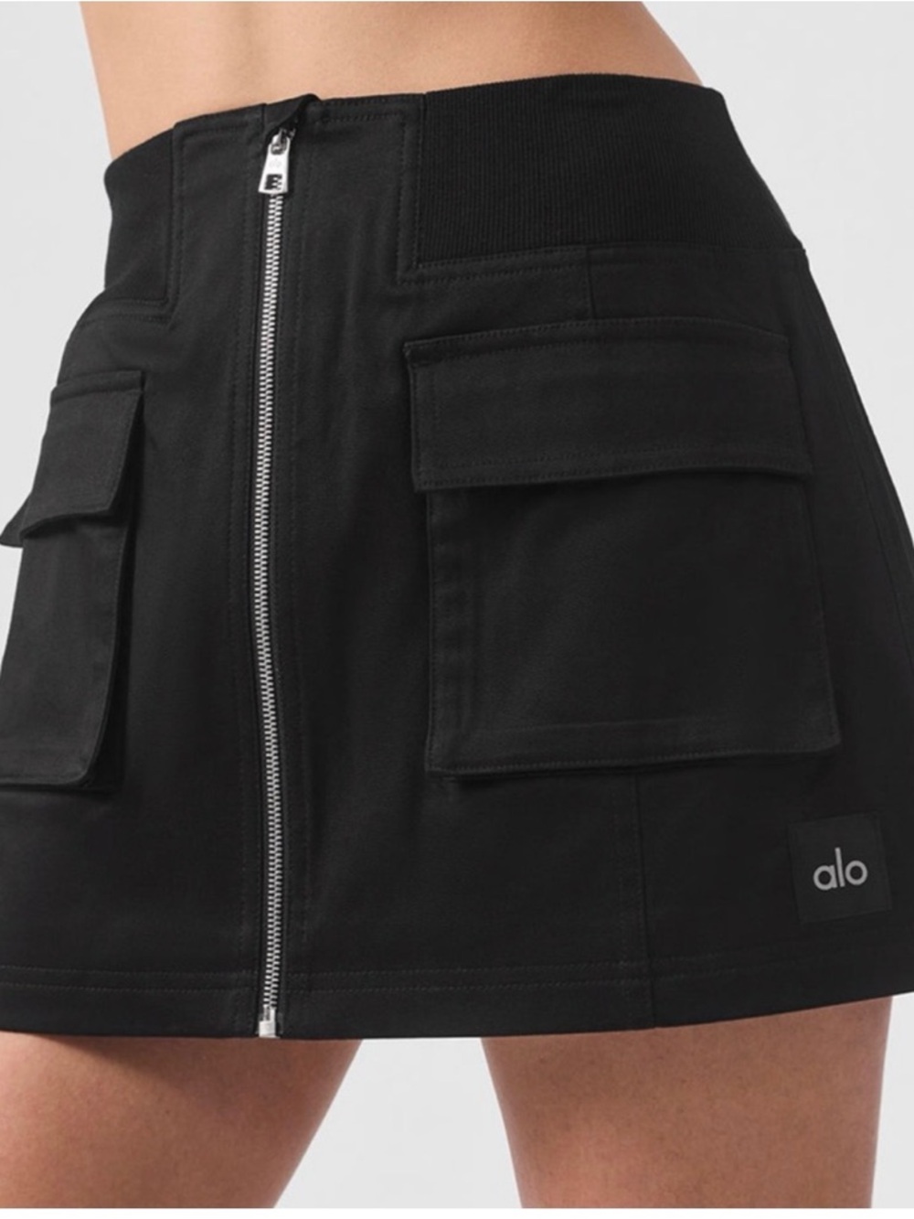 Alo Yoga Night Out Cargo Skirt
NWOT